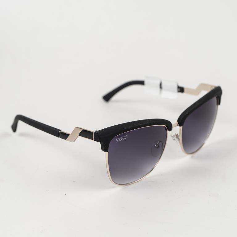 Lote anterior: Par de lentes de sol en buen estado