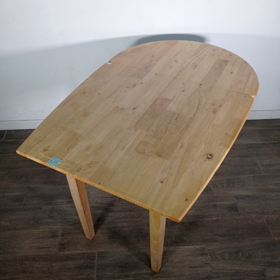 Mesa en madera de cedro con diseño simple - imagen 4