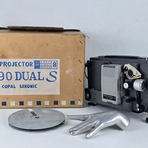 Lote siguiente: Proyector 8mm Copal Sekonic 290 Dual S Japonés con Caja