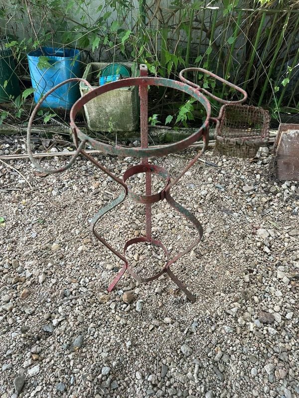 ¡Liquidación de Existenias! Ruedas Antiguas, Mesas de Madera, Electrodomésticos y Más - imagen 1