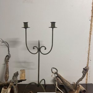 Lote de Candeleros y Lámparas Antiguas - imagen 2