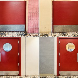 Dos Puertas Vaivén Madera Laqueada con Ojo de Buey y Bajo de Acero Inoxidable - imagen 1