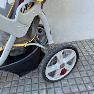 Cochecito para bebé Instep de 3 ruedas, amarillo y gris - imagen 3