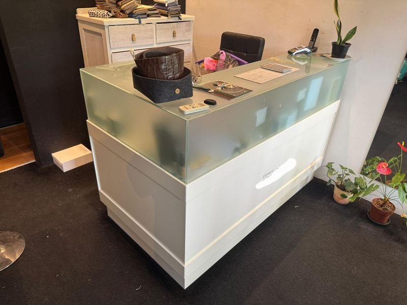 Item 829237 - Image 0