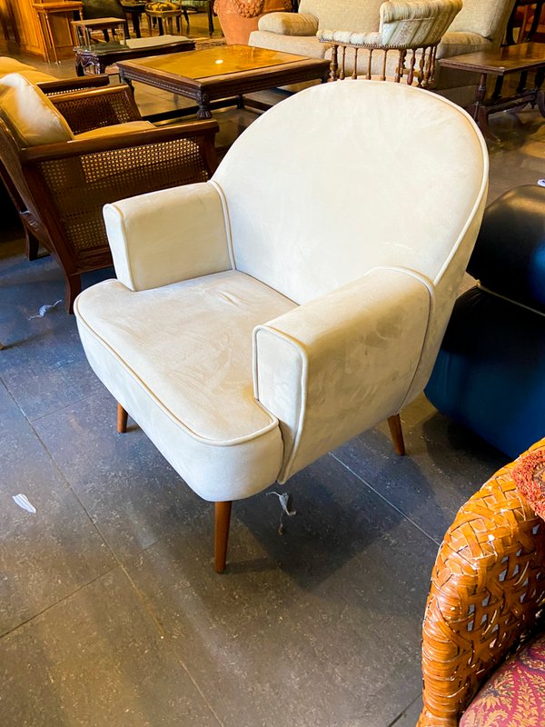 Sillón y Chaise Longue de Diseño Moderno en Tela Beige - imagen 1