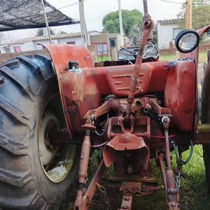 Tractor Case Rojo - Lote 29 - imagen 4