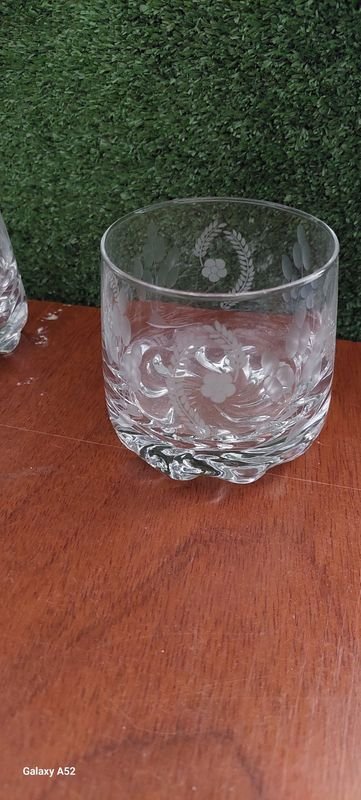 Colección de vasos y copas de vidrio - imagen 3
