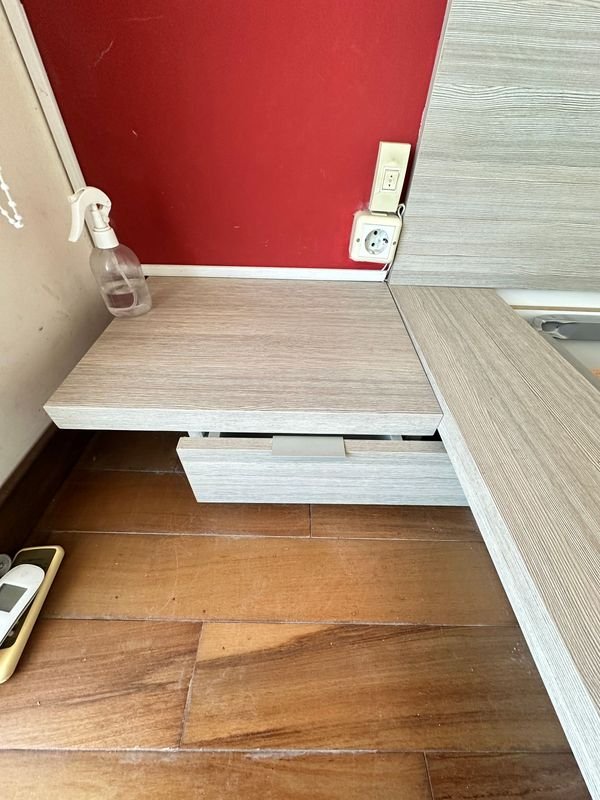 Cama de 2 plazas con respaldo y mesitas incorporadas - imagen 5