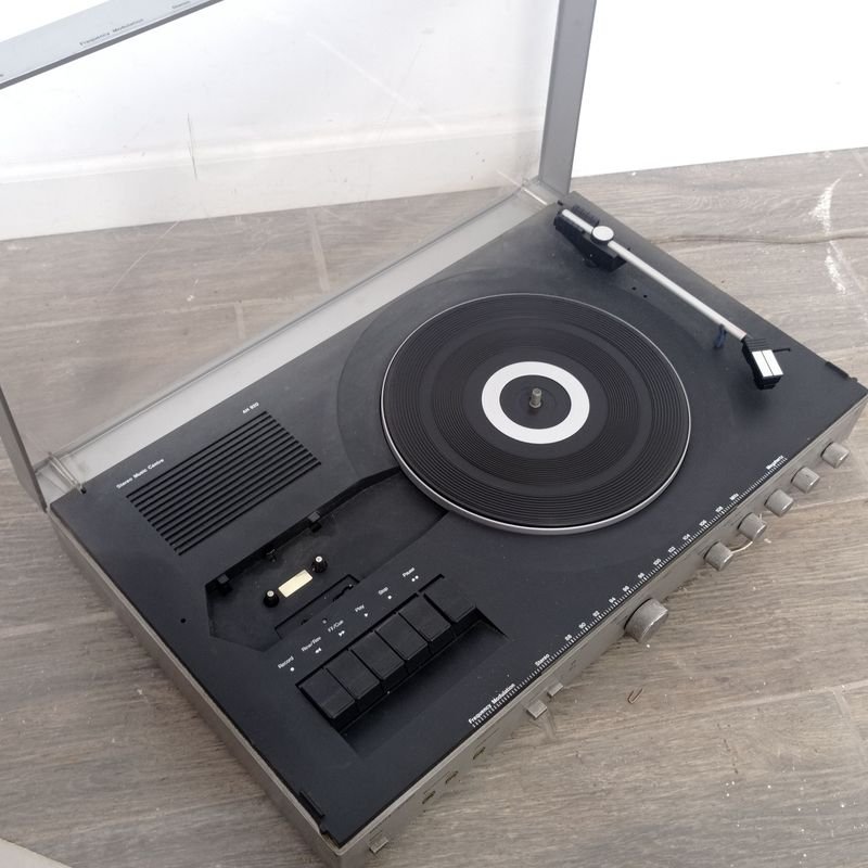 Pasa discos AM-FM con amplificador marca Philips AH920: una descripción detallada - imagen 4
