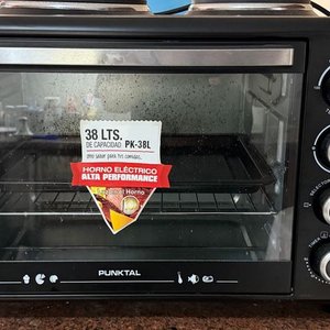 Lote anterior: Pequeña Cocina Eléctrica Punktal PK-38L con Hornalla Doble