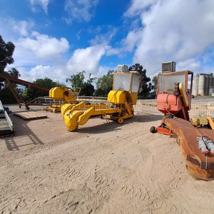 Lote anterior: Maquinaria Industrial Amarilla y Naranja