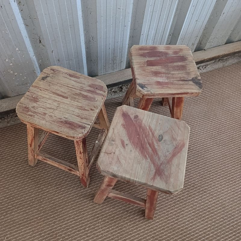 Taburetes en madera maciza para venta - imagen 4