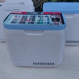 Lote de 3 Mini Heladeras Portátiles - imagen 3