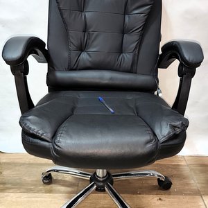 Sillón Ejecutivo Negro con Masajeador, Reclinable y Regulable - imagen 4