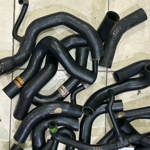 Lote de Caños de Goma Negros para Automotor - imagen 4