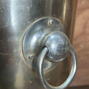 Champagnera "Callati" Metálica con Grabado y Botella de Ananá Fizz - imagen 3