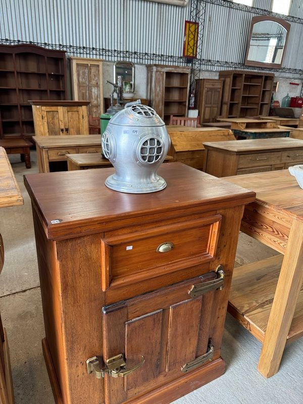 Item 877790 - Image 9