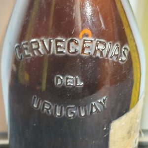 Botella Antigua Cervecerías del Uruguay - Industria Uruguaya 1949 - imagen 3