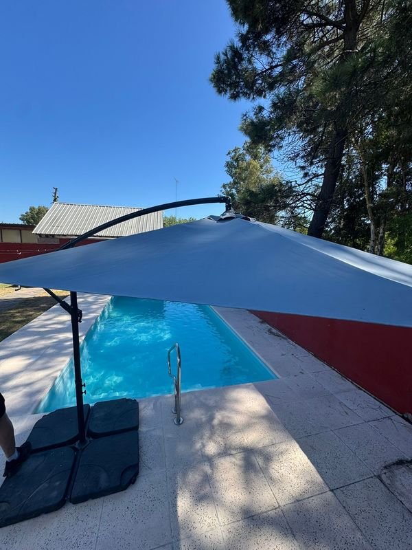 Lote anterior: Gran Sombrilla Moderna para Piscina