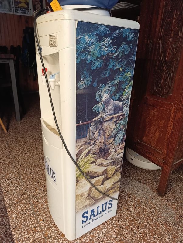 Dispensador de agua SALUS con problemas de gas - imagen 2