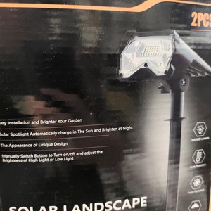 Juego de 2 Luces Solares LED Brillanfire con Sensor, Luz Blanca, Nuevas en Caja - imagen 4