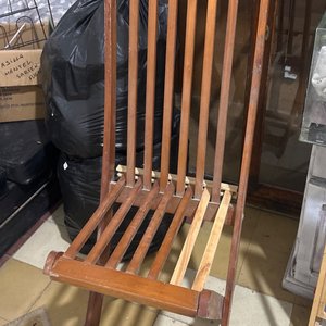 Lote siguiente: Silla Plegable de Madera