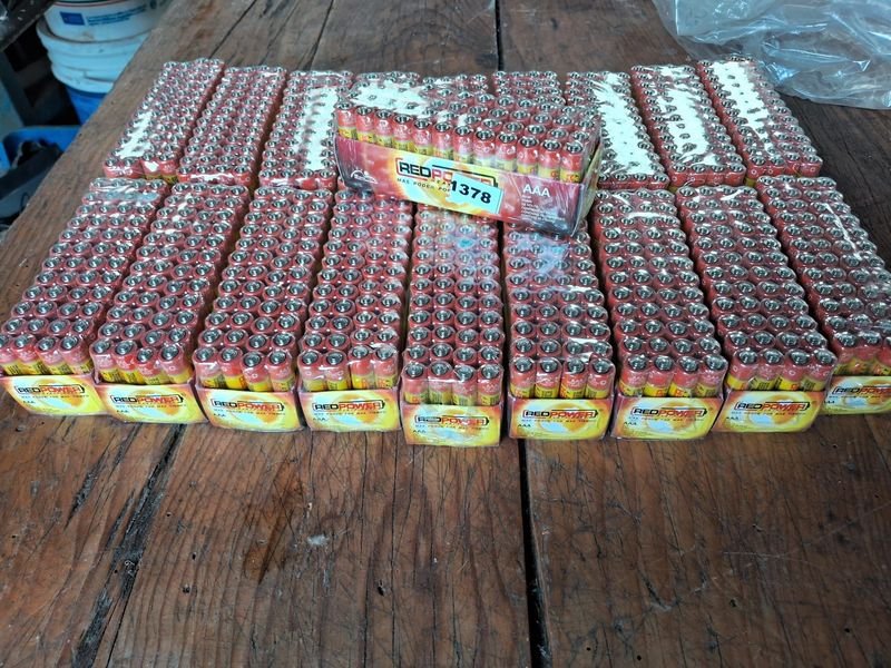 Lote de pilas AAA en buen estado - imagen 4