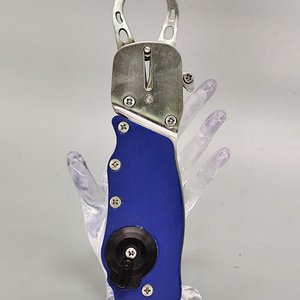 Pinza Sujeta Peces Plegable Acero Inoxidable 304 Profesional - imagen 4