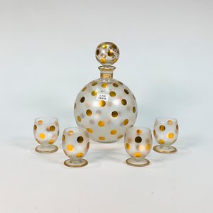 Lote siguiente: Juego de Licor Cristal Esmerilado con Lunares Dorados: Botellón y Cuatro Copitas
