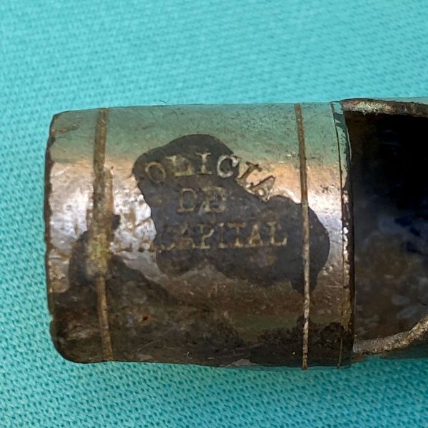 Silbato de Policía y Insignias de Bicicleta - imagen 3