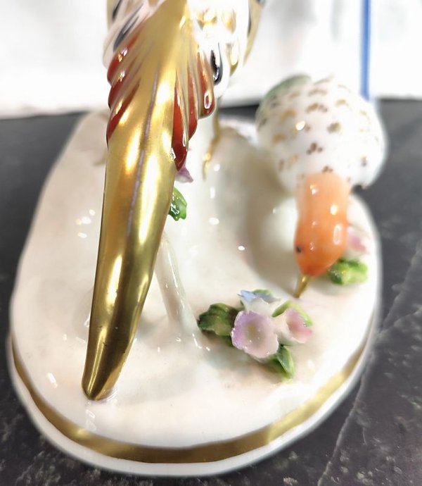 Figurita de faisanes en porcelana inglesa firmada J T Jones - imagen 4