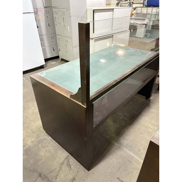 Mesa exhibidora con ruedas y tapa de vidrio - imagen 2