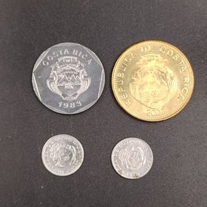 Lote de 4 Monedas de Costa Rica: 5 Céntimos (1953, 1958), 5 Colones (1983), 100 Colones (2007) - imagen 5