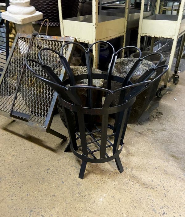 Fogonero "T" de Hierro Negro - Alto 60 cm, Diámetro 60 cm