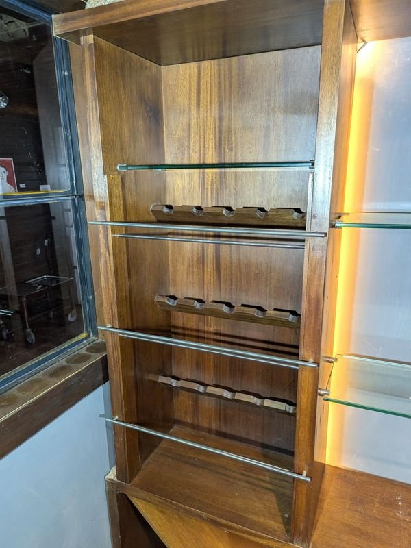 Estantería de madera con puertas de vidrio - imagen 8