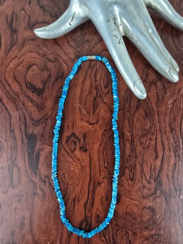 Collar de Turquesas o Similar con Cierre Metálico
