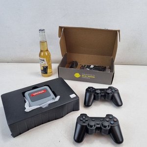 Consola de Juegos Vayava Dual System Game Box con Android TV y Accesorios - imagen 2