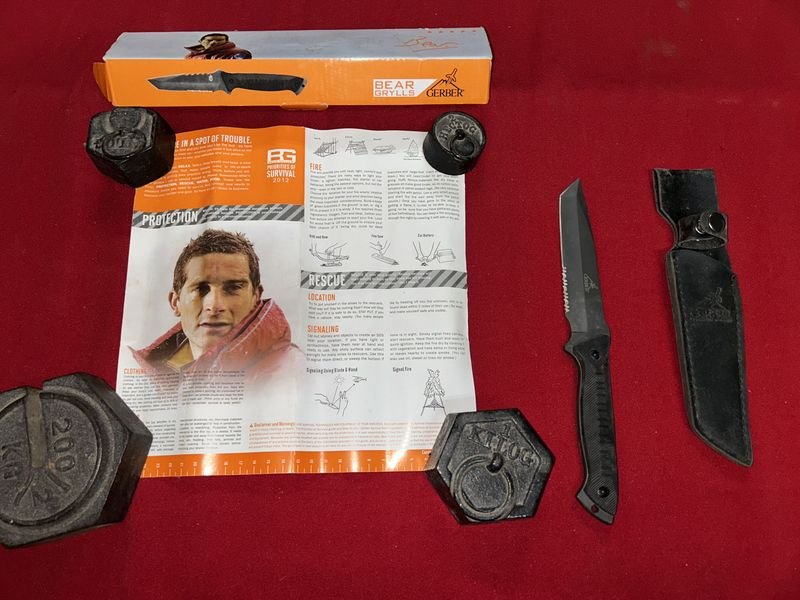 Cuchillo de Supervivencia Bear Grylls by Gerber con Vaina