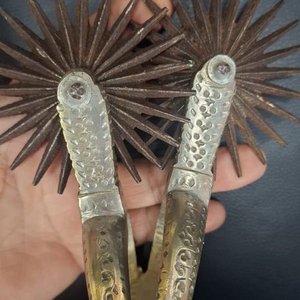 Espuelas de Caballo Grandes con Grabados - imagen 6