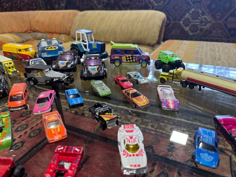 Gran lote de autos y vehículos variados - imagen 4