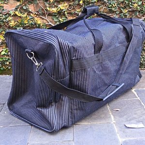 Bolso de Viaje Grande de Lona Rayada con Bolsillos Frontales - imagen 2