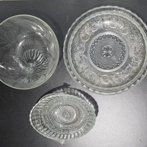 Lote siguiente: Set de 3 Fuentes y Bols de Vidrio Tallado