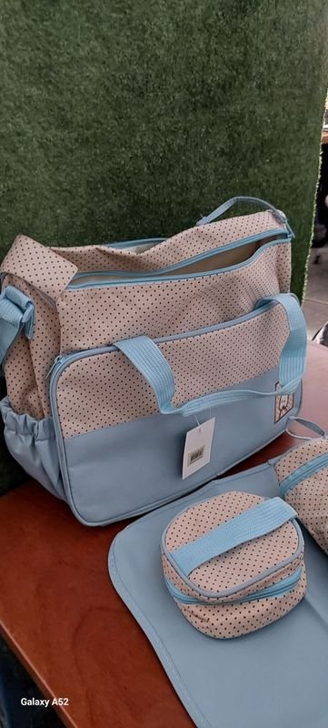 Bolsos para bebés con accesorios - imagen 2