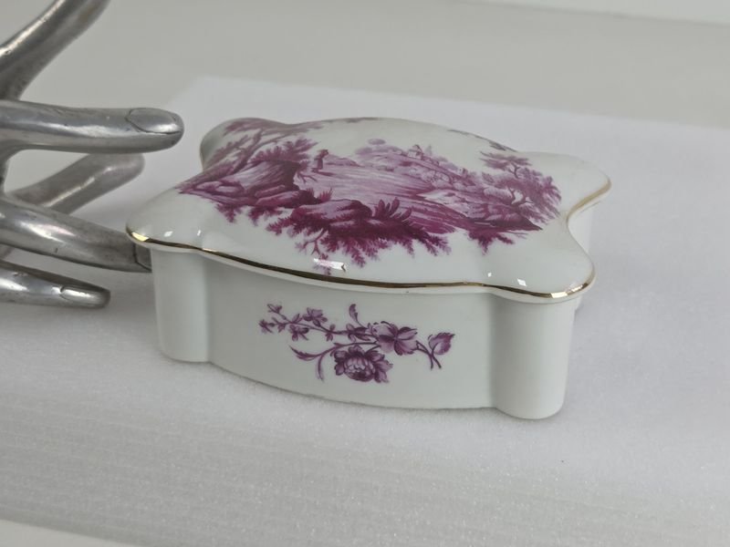 Item 901735 - Image 2