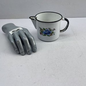 Lechera Esmaltada Blanca con Diseños Florales - imagen 1