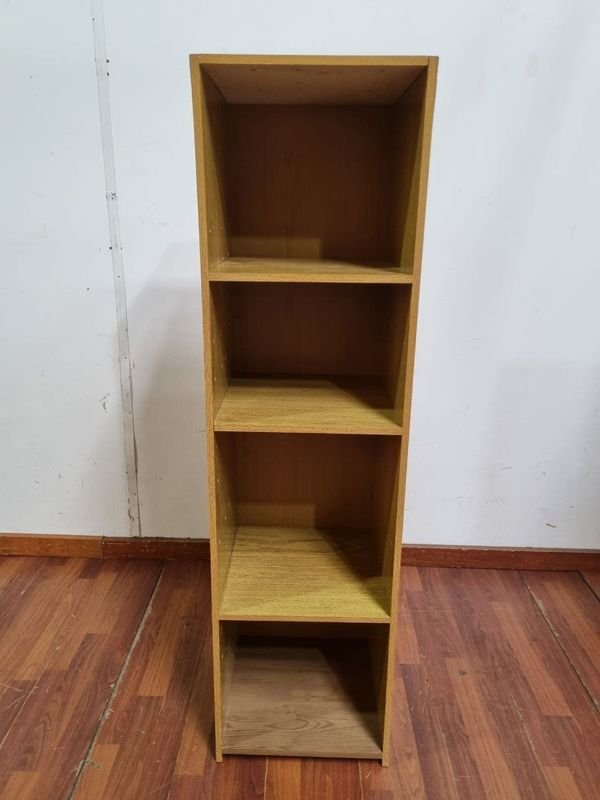 Estantería Clara de Madera con 4 Niveles (37x37x126 cm)