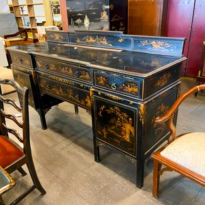 Escritorio Antiguo Estilo Oriental con Cajones y Decoración Dorada - imagen 2