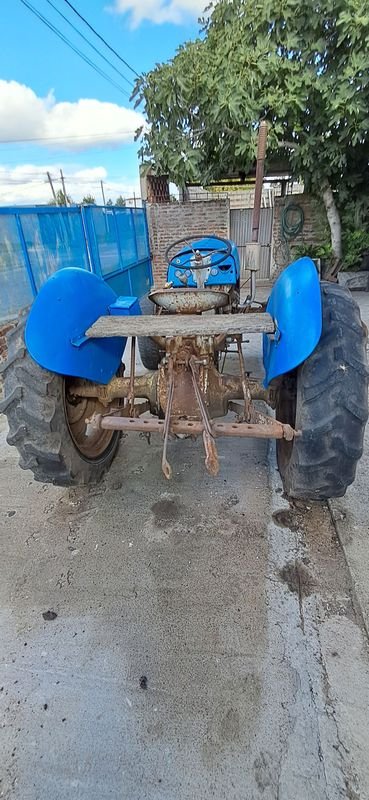 Tractores y maquinaria agrícola, partes y accesorios - imagen 5