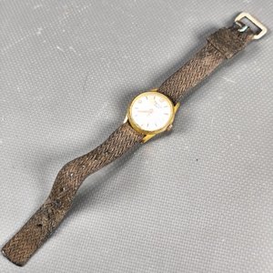 Reloj Tressa 17 Rubíes con Malla de Tela - Funcionando - imagen 3