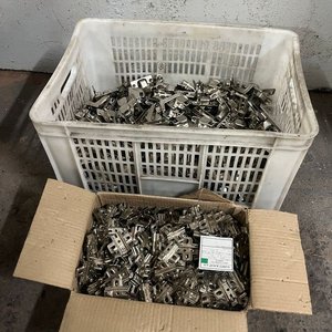 Lote anterior: Cajón y Caja con Bisagras Autoretenibles Metálicas